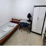 Hostel Airport Rooms